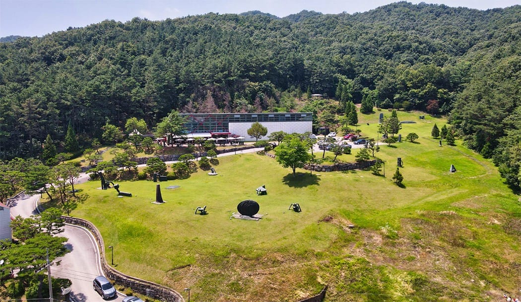 자연을 품은 천안 리각미술관