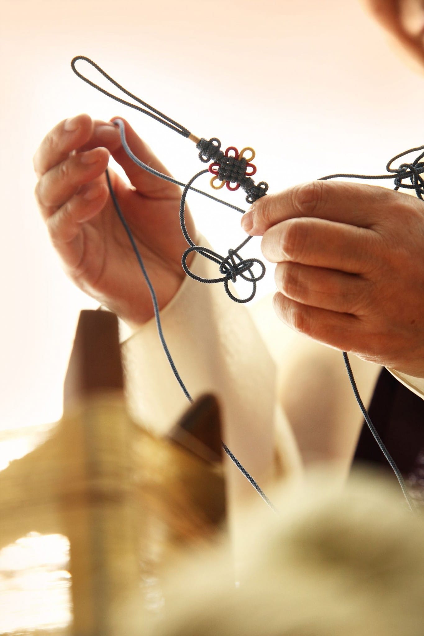 우리가 전통을 매듭짓는 방식