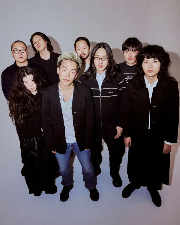 이상한 열기, 바밍 타이거와 날것의 감각