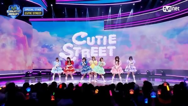 국경이 없어진 케이팝 스테이지 위의 증명